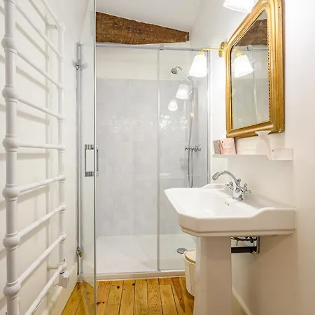 L'orangerie Des Demoiselles *